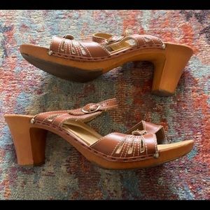Vintage 70’s Dr. Scholls leather sandals